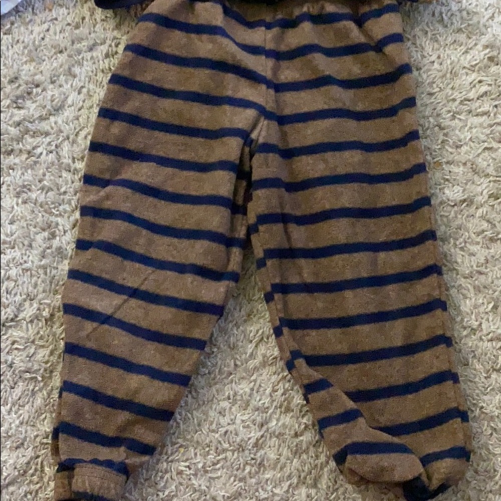 sweatsuit